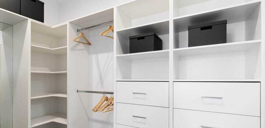 Image of fitted bedroom storage.